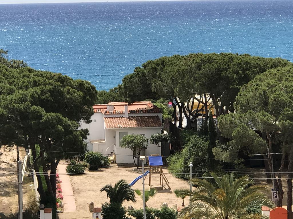 Villa Erika Beach House Malgrat de Mar Buitenkant foto